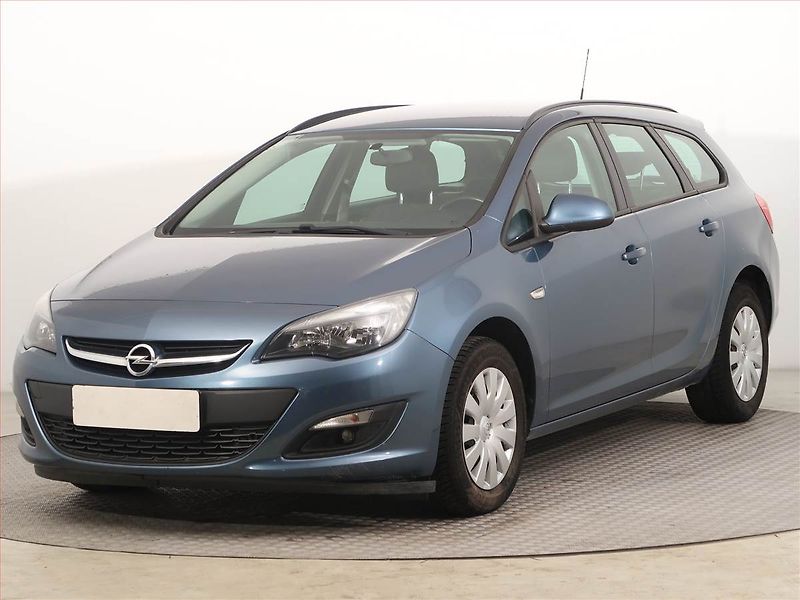 Opel Astra (2015) 1.6 CDTI, Tempomat - fotka 2 z 14