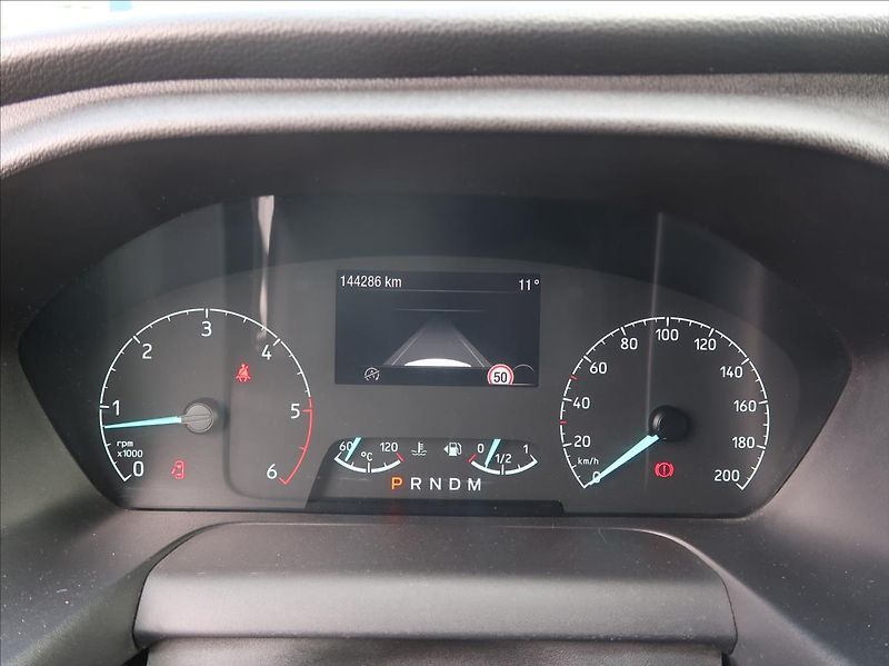 Ford Tourneo Custom 2,0 EcoBlue,96kW,8míst,automat - fotka 11 z 29