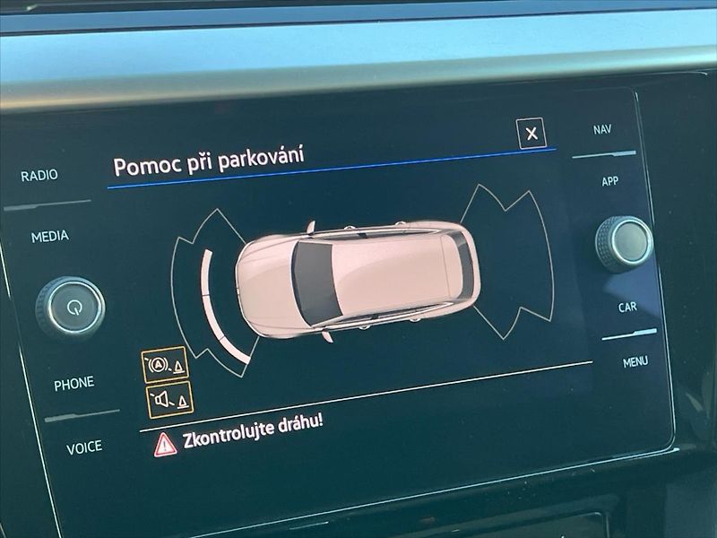 Volkswagen Arteon Shooting Brake 2,0 TSi 140kW 7DSG R-line - fotka 17 z 26