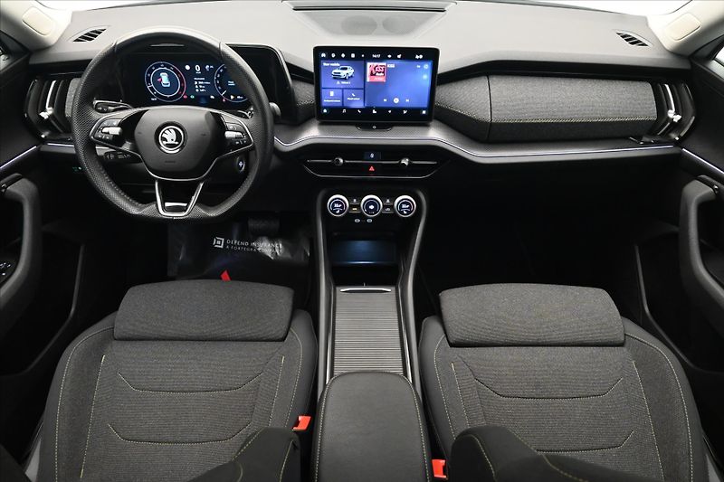 Škoda Kodiaq 2,0 TDI 142 kW Selection 4x4 T - fotka 15 z 31