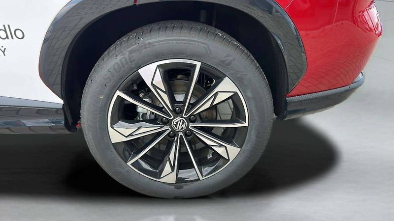 MG HS EXCLUSIVE Hybrid+ 1.5T (165 kW - fotka 27 z 28