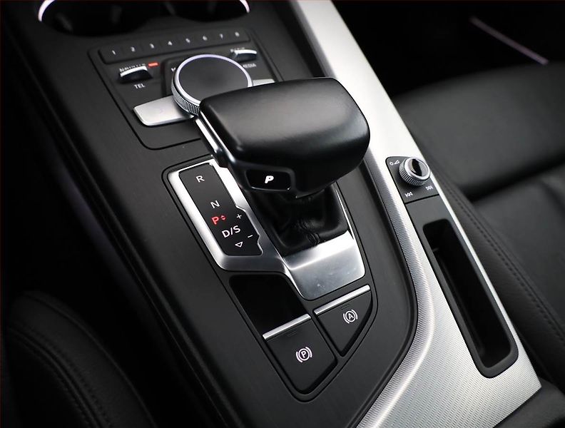 Audi A4 (2017) 2.0 TDI, 4X4, Automat - fotka 13 z 21
