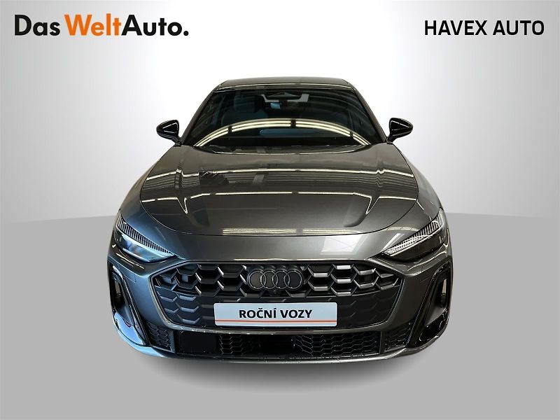 Audi A5 (2025) e-hybrid quattro AT - fotka 3 z 4