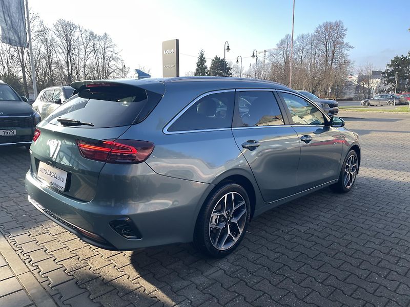 Kia Ceed SW (2025)  TOP+Business