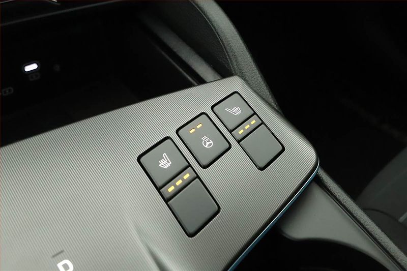 Kia Sportage (2025) 1.6 T-GDI, ACC, Výhřev, Navi - fotka 16 z 20