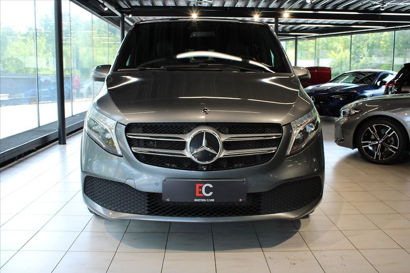 Mercedes-Benz Třídy V 300d 4MATIC Long 7míst DIS/Nez - fotka 2 z 33