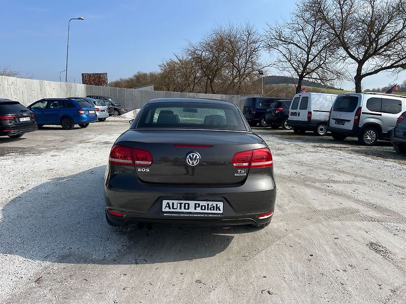 Volkswagen EOS 1.4i 16V - fotka 11 z 14