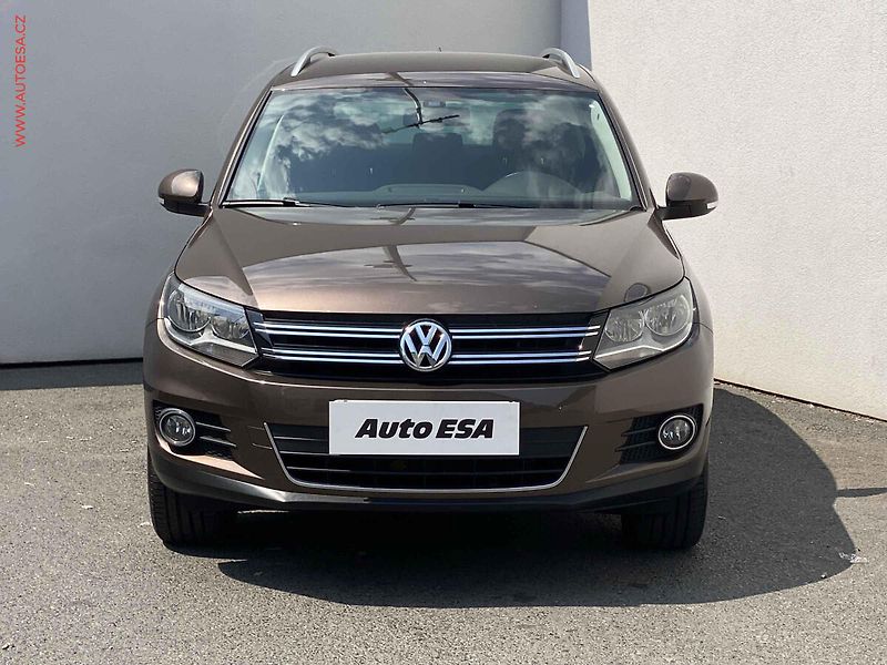 Volkswagen Tiguan (2012) 2.0 TDi, Sport, TZ, kůže, - fotka 2 z 15