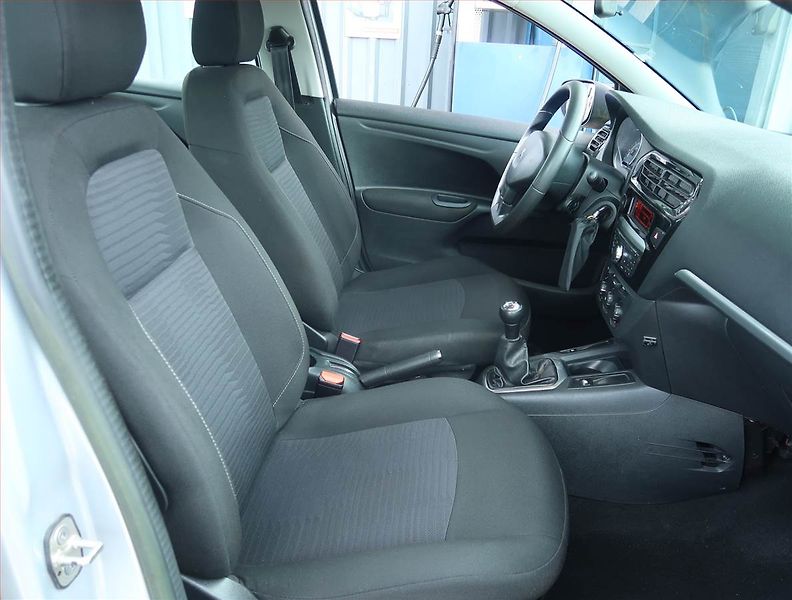 Peugeot 301 (2014) 1.2 VTi, levný provoz - fotka 9 z 18