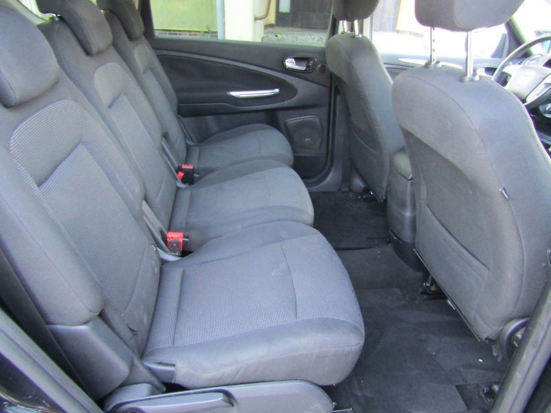 Ford S-MAX (2008) 1.8 TDCi 92kW  7 MÍST - fotka 24 z 35