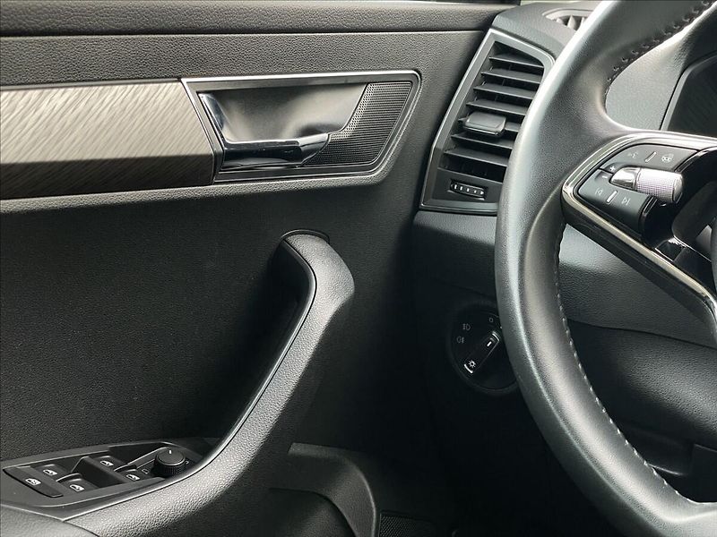 Škoda Karoq 2,0 TDI DSG Style Plus NAVI - fotka 14 z 25