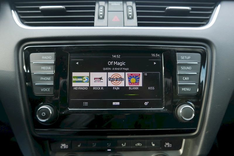 Škoda Octavia (2017) 1.4 TSI 110 kW M6° Style - fotka 9 z 28