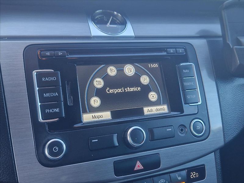 Volkswagen Passat 1,4 TSI DSG AUTOAC SENZOR TAŽN - fotka 29 z 37