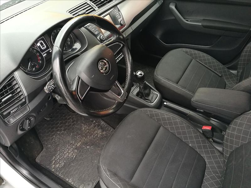 Škoda Fabia 1,4 TDI kombi - fotka 10 z 17