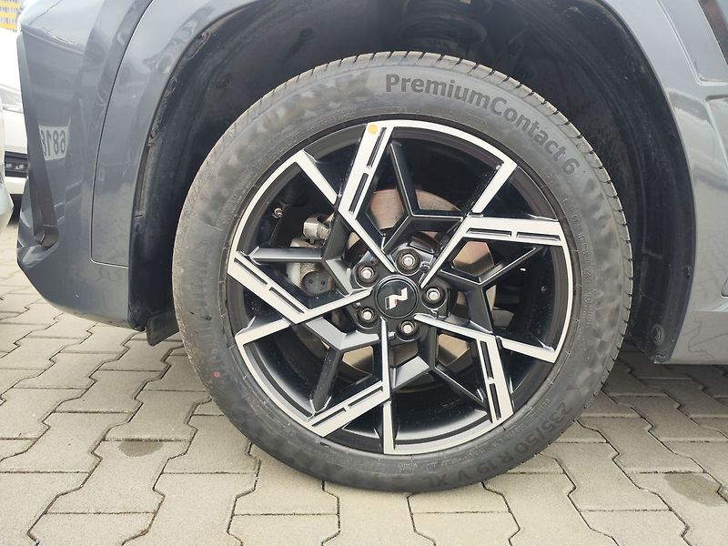 Hyundai Tucson 1.6 T-GDI/118kW N-Line DCT - fotka 32 z 33