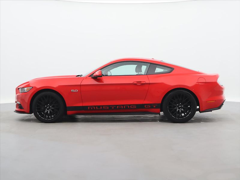 Ford Mustang 5,0 Ti-VCT V8 310kW - fotka 4 z 40