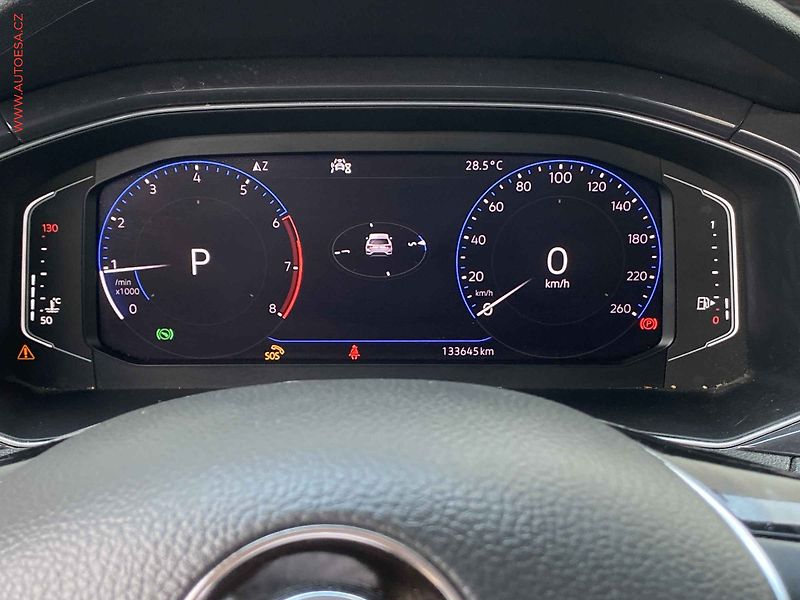 Volkswagen T-Roc (2019) 1.5 TSi, Highline, DSG, LED - fotka 16 z 20