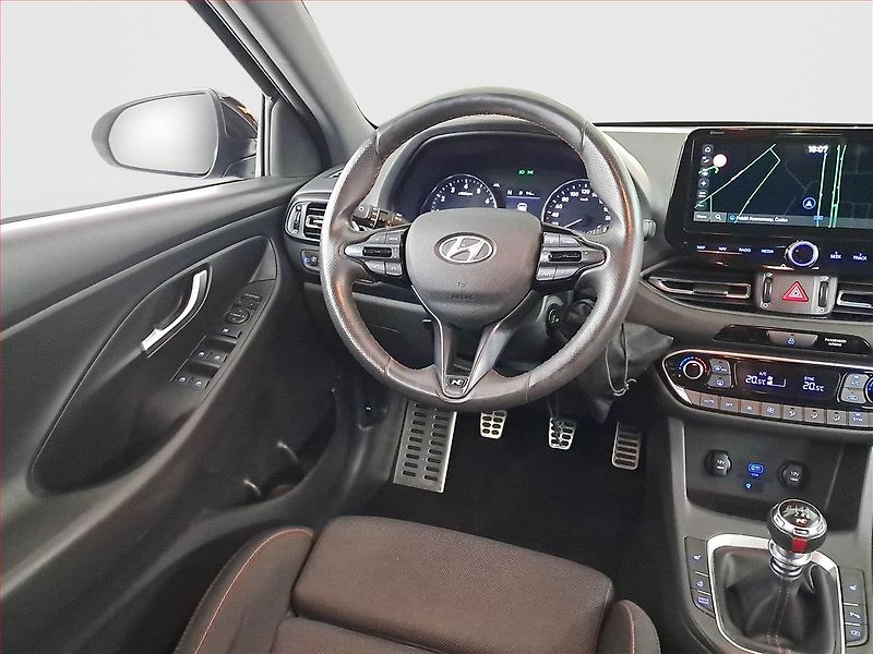 Hyundai i30 (2022) N-Line 1.5 T-GDI MHEV - fotka 7 z 21