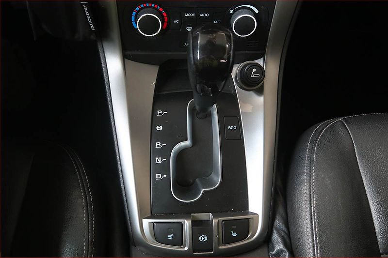 Chevrolet Captiva (2012) 2.2 VCDI, 4X4, Automat - fotka 13 z 21