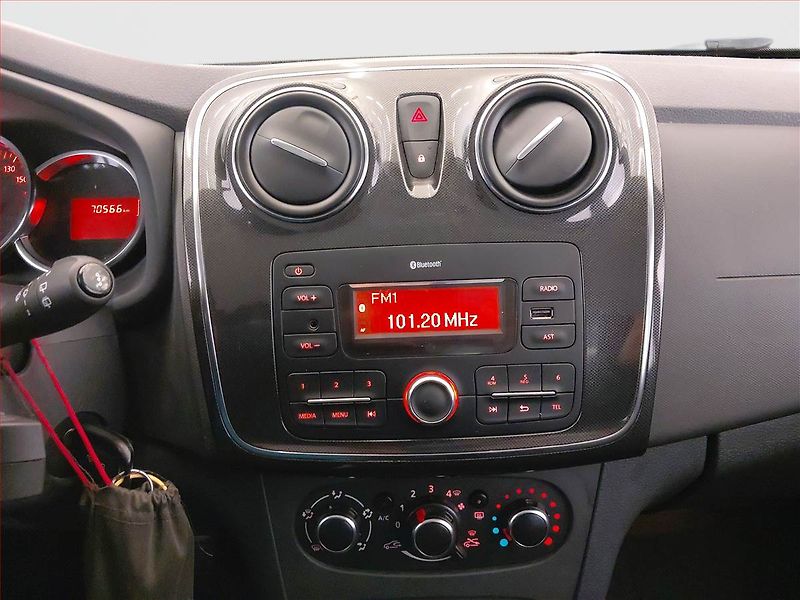 Dacia Sandero (2020) 1.0 SCe, ČR,1.maj - fotka 12 z 15