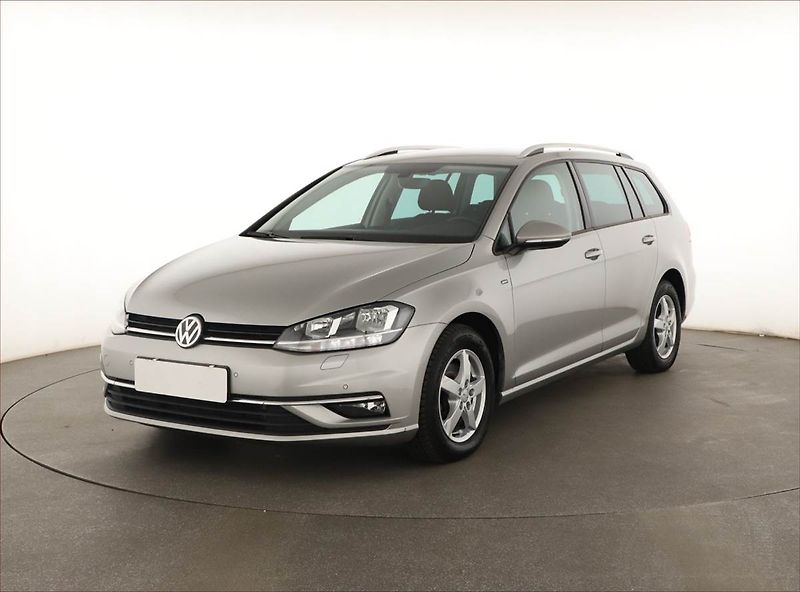 Volkswagen Golf (2018) Highline 2.0 TDI, Automat - fotka 2 z 21