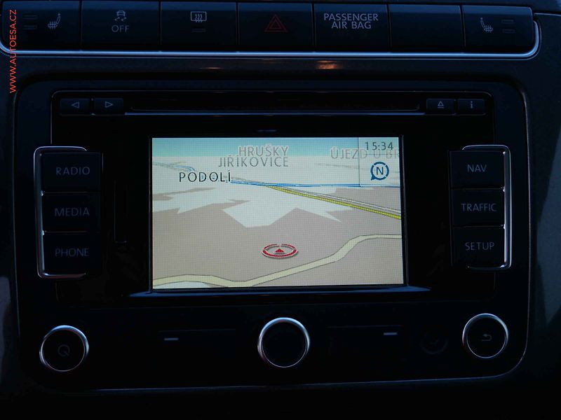 Volkswagen Polo (2012) 1.6 TDi, R-Line - fotka 17 z 21