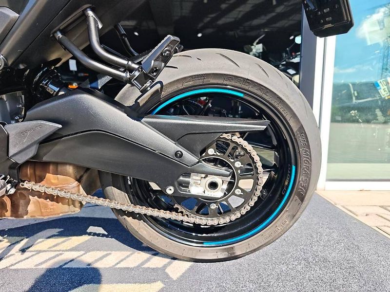 CFMOTO (2025) 675 NK - fotka 19 z 20