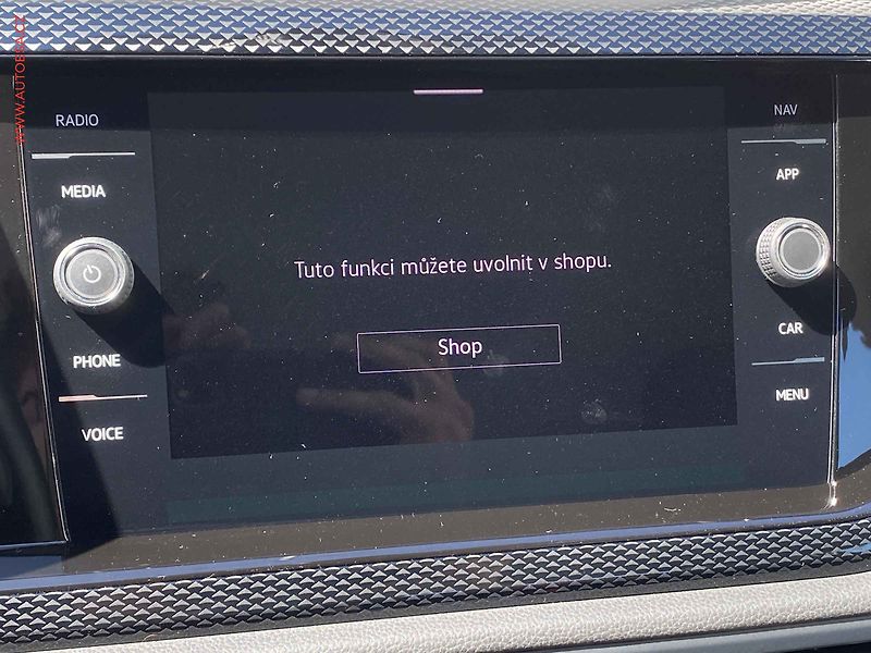 Volkswagen Polo (2021) 1.0 TSi, 2.maj,ČR, Life - fotka 16 z 18