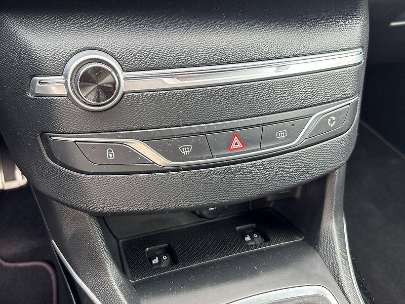 Peugeot 308 Kombi 308 - fotka 20 z 26