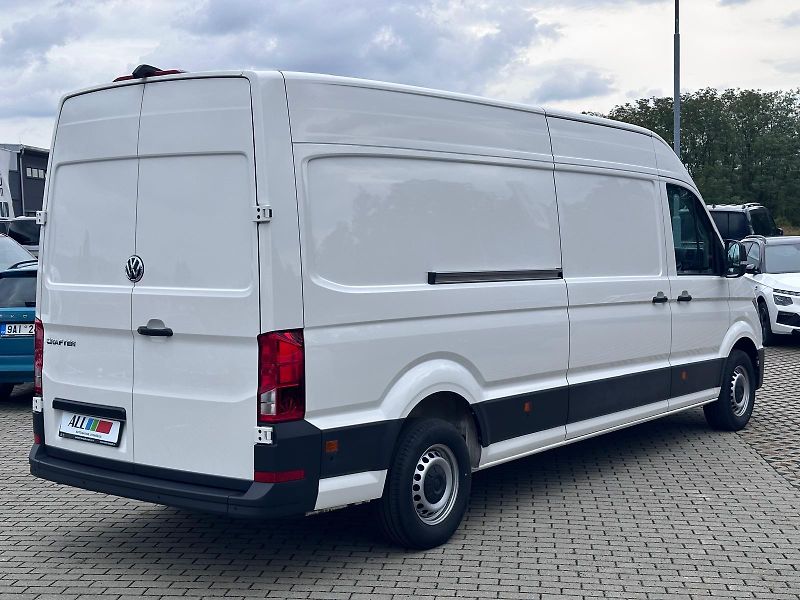 Volkswagen Crafter 2.0 TDI DSG 130kW L3H2 - fotka 2 z 12