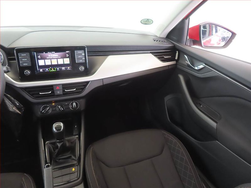 Škoda Scala (2019) 1.0 TSI, Tempomat - fotka 8 z 14