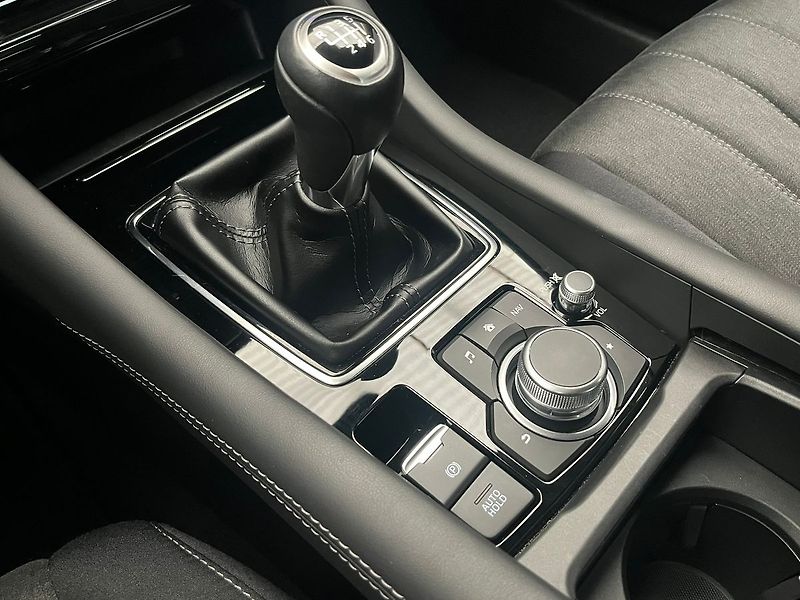 Mazda 6 2.0  6 SKYACTIV-G 165 i-ELOOP - fotka 30 z 84