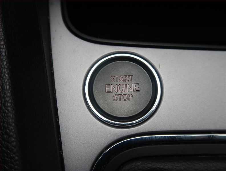Seat Leon (2020) 1.5 TSI, Kůže, Navi, Tempomat - fotka 18 z 19