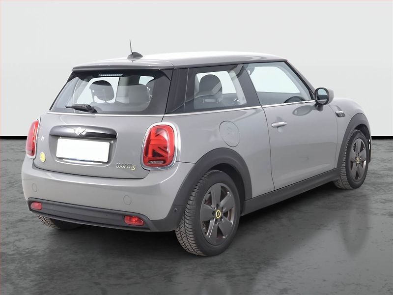Mini Ostatní (2022) Cooper SE 32 kWh, SoH 96% - fotka 5 z 17