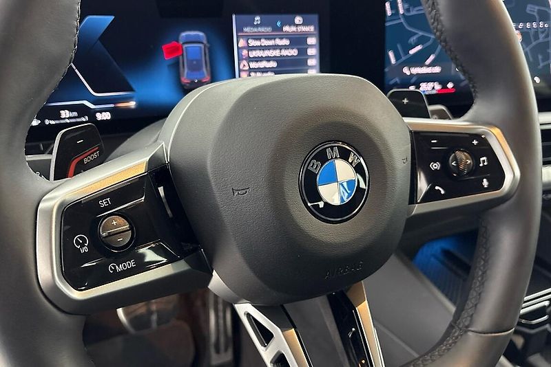 BMW Řada 5 540d xDrive Touring - fotka 20 z 24