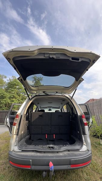 Ford Galaxy (2011) 7x míst  - fotka 5 z 8