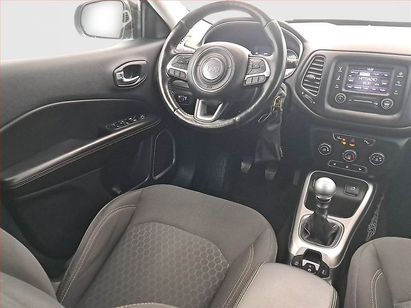 Jeep Compass (2018) 1.4 MultiAir, Tempomat - fotka 7 z 17