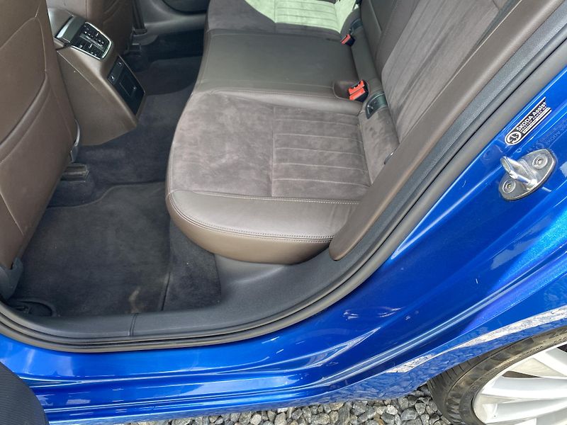 Škoda Octavia 2.0TDi L+K CZ WEBASTO 4x4 - fotka 102 z 165