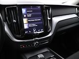 Volvo XC60 2,0 B4 Drive-E MomentumPro AWD - náhled 20