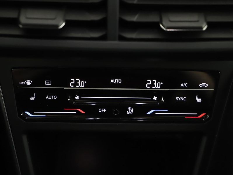 Volkswagen Taigo 1.0TSI 81kW STYLE - fotka 18 z 26
