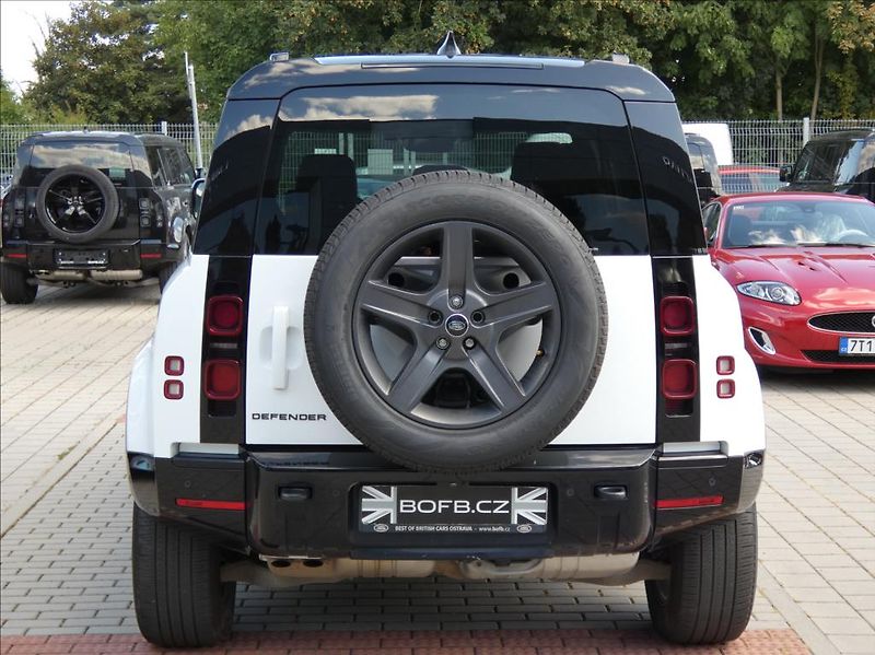 Land Rover Defender 3,0 110 D200 X-Dynamic SE,1maj - fotka 8 z 38