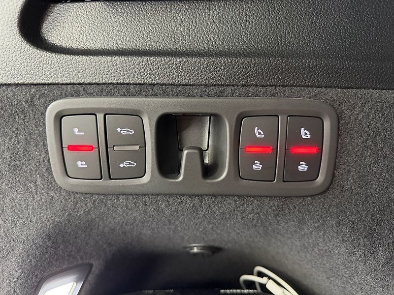 Audi SQ7 TFSI QUATTRO, WEBASTO, MASÁŽE, - fotka 35 z 38