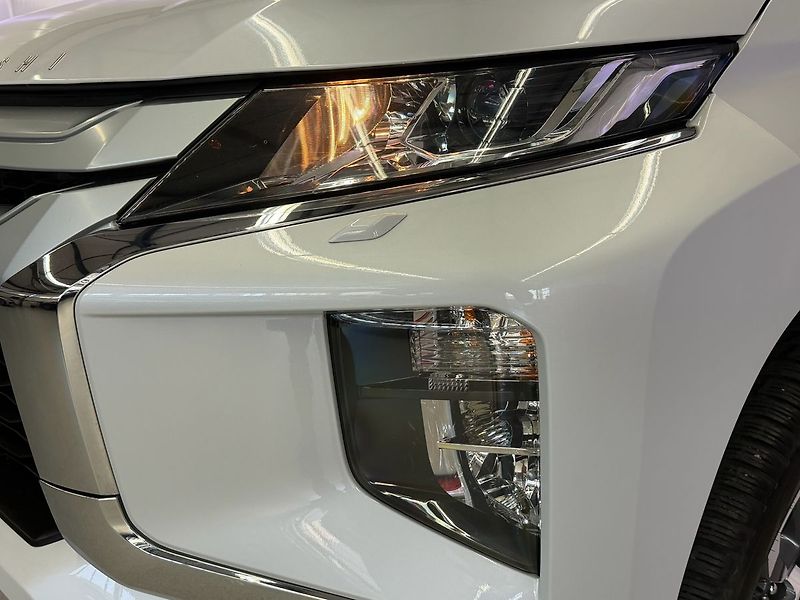 Mitsubishi Ostatní 2.2D-iD A/T INTENSE 4WD DOUBLE - fotka 8 z 20