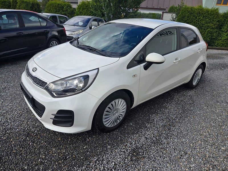 Kia Rio (2015) 1.2 i Zimáky,Serviska - fotka 7 z 25