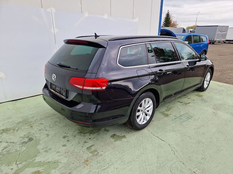 Volkswagen Passat Comfortline 1.4 TSI ACT - fotka 3 z 36