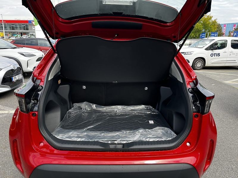 Toyota Yaris Cross 1.5 Hybrid 130k ODBĚR IHNED - fotka 8 z 27