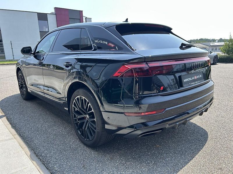 Audi Q8 50 TDI quattro ZÁRUKA - fotka 7 z 35