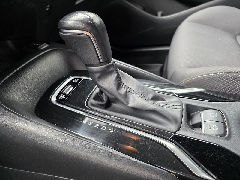 Toyota Corolla (2023) 1.8-1MAJITEL-PRAVIDELNÝ SERVIS - fotka 14 z 14