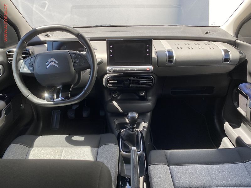 Citroën C4 Cactus (2019) 1.2PT Origins, Navi, kamera - fotka 8 z 18
