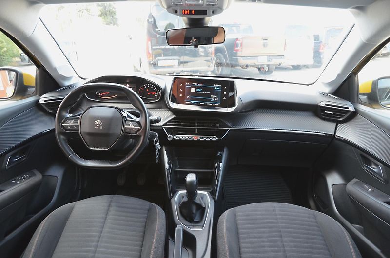 Peugeot 208 (2020) 1.2 55kW / ČR / ROZVODY/ 70tkm - fotka 12 z 32